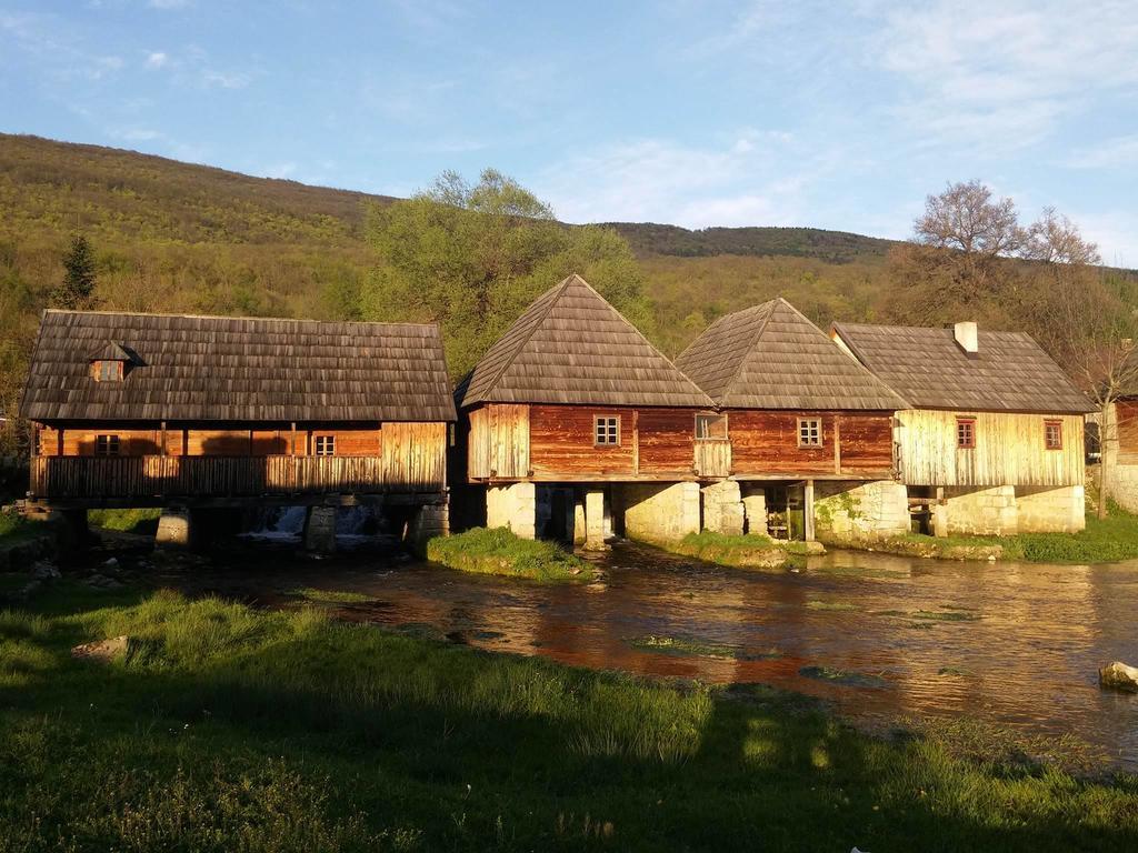 Guest House Domig Licko Lesce Extérieur photo