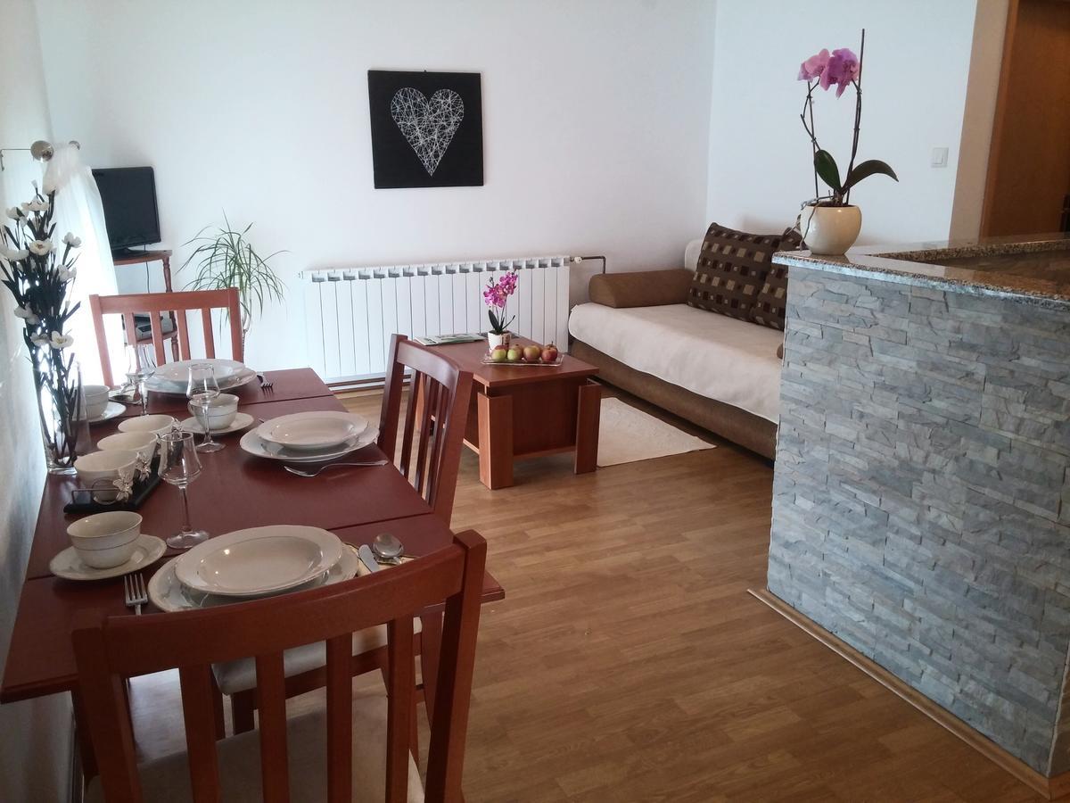 Guest House Domig Licko Lesce Extérieur photo